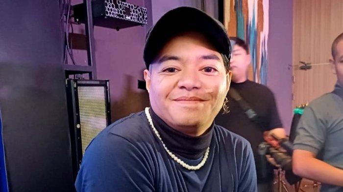 Musisi Reza Arap disela jumpa pers film Kupu Kupu Kertas di kawasan Petogogan, Kebayoran Baru, Jakarta Selatan, Rabu (5/7/2023).