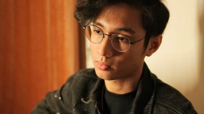 Rifqi FTR Nyanyikan 'Kepada Hati' yang Dipopulerkan Cakra Khan, Sering ...