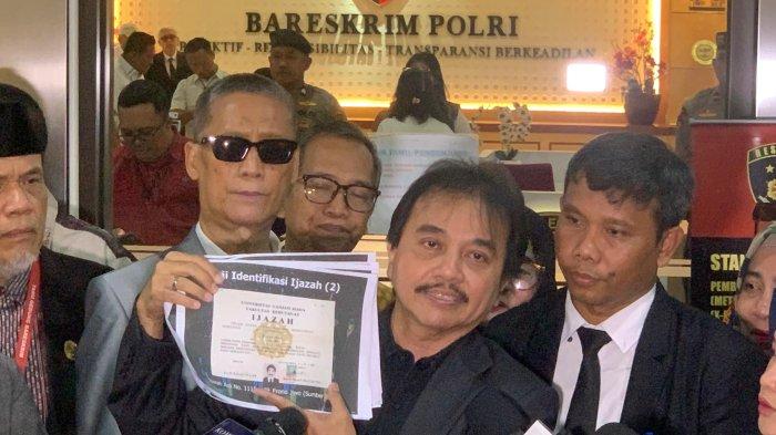 Roy Suryo Yakin 99,9% Ijazah Jokowi Palsu, Bawa Bukti ke Bareskrim