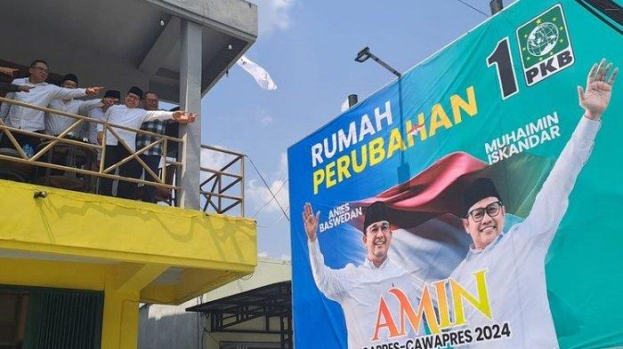 Koh Embing, pengusaha Tionghoa asal Magetan, Jawa Timur, menyumbang rumah mewahnya untuk Posko Perubahan pasangan AMIN.
