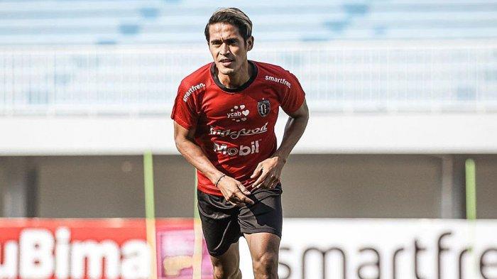 Sidik Saimima Gelandang Serang Bali United FC Bilang Timnya Semakin Kompak - Halaman all - Wartakotalive.com