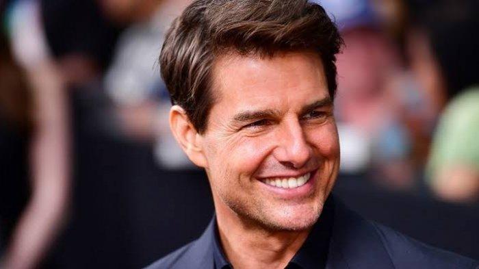 Tom Cruise siap menantang Donald Trump.