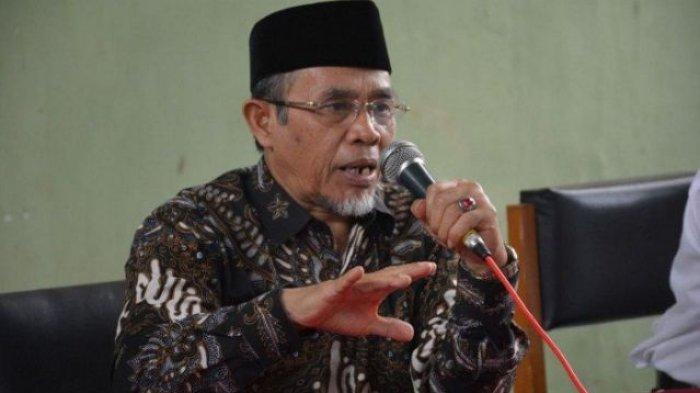 Anggota Komisi V DPR RI Toriq Hidayat menolak atas wacana kenaikan tarif KRL, karena menambah beban hidup masyarakat.
