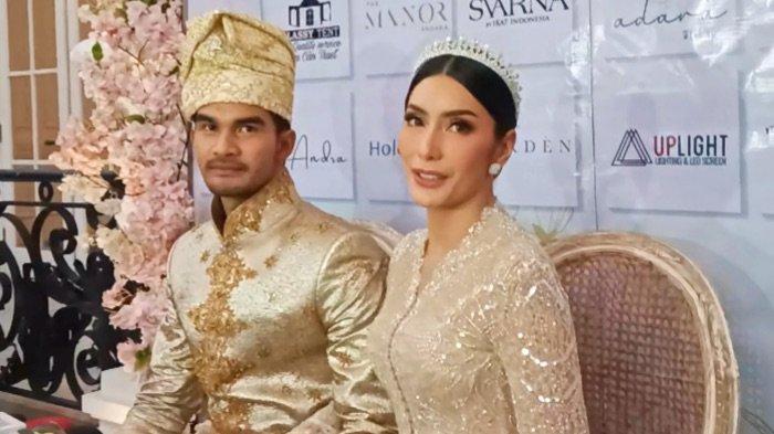 Akad nikah pasangan selebritas Tyas Mirasih dan Tengku Tezi digelar di The Manor Andara, Cinere, Kota Depok, Jawa Barat, Minggu (20/8/2023) sore.