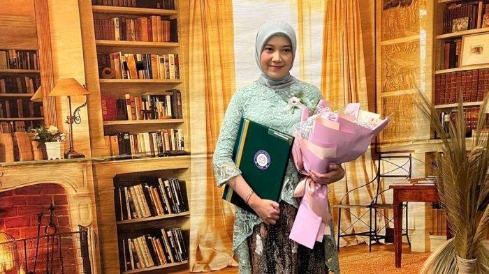 Vita Amalia anak Mahfud MD