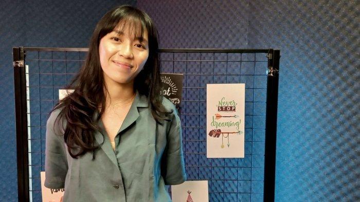 Penyanyi Winaya Satasya saat berbincang bersama Wartakotalive.com, Rabu (9/3/2022). Winaya baru saja merilis lagu Love Game sambil melakukan kampanye penyelamatan binatang setelah sebelumnya menyanyikan single perdana Tunggu Dulu.