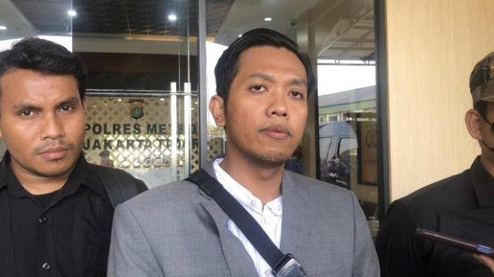 Zainur Ridlo, kuasa hukum korban pengeroyokan aktivis KAMMI lega setelah tahu polisi kembali menangkap satu terduga pelaku. Dia berharap kasus ini segera beres.