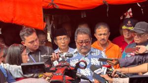 Bang-Doel-tinjau-kebakaran-di-Bukit-Duri-Kecamatan-Tebet-Jakarta-Selatan.jpg