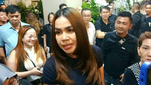 SARWENDAH-RAPUH-Presenter-Melaney-Ricard.jpg