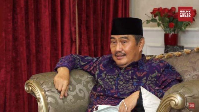 Mantan Ketua Mahkamah Konstitusi (MK) Prof. Jimly Asshiddiqie membahas soal kepemimpinan Presiden RI Joko Widodo yang ia nilai berubah sejak memasuki periode kedua, bersama Helmy Yahya di akun YouTube Helmy Yahya Bicara, 12 Maret 2021. Terbaru, Jimly meyakini tidak akan ada parpol yang secara resmi mendukung adanya presiden tiga periode.