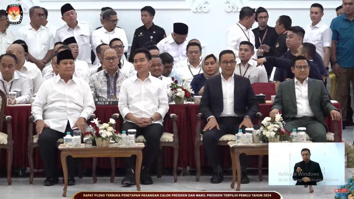2 paslon datang dalam penetapan presiden terpilih oleh KPU RI, Rabu (24/4/2024)