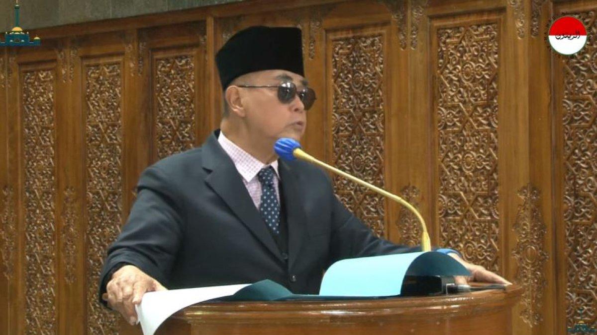 Pimpinan Ponpes Al Zaytun, Panji Gumilang saat memberikan khutbah Idul Adha pada Kamis 29 Juni 2023.