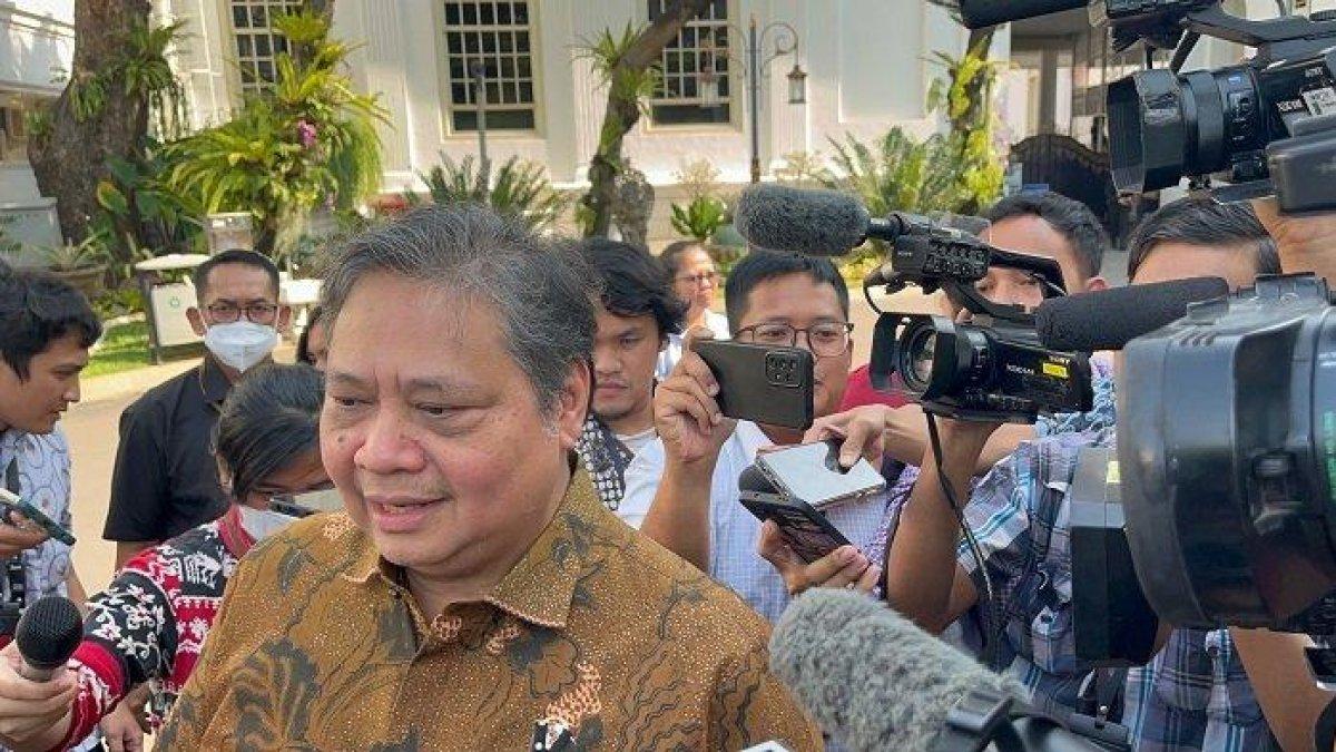 Airlangga Hartato saat ditanyai mengenai potensi Gibran Bacawapres Prabowo