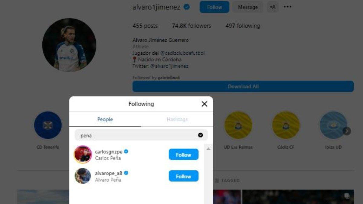 Capture Instagram winger Cadiz CF Alvaro Jimenez yang kepergok follow pelatih Persija Jakarta, Carlos Pena.