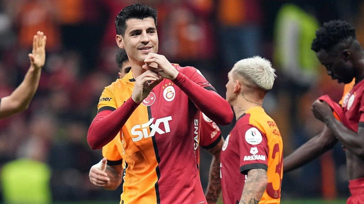 BURSA TRANSFER - Sosok Morata berselebrasi setelah mencetak gol dari titik putih melawan Antalyaspor (15/3/2025).