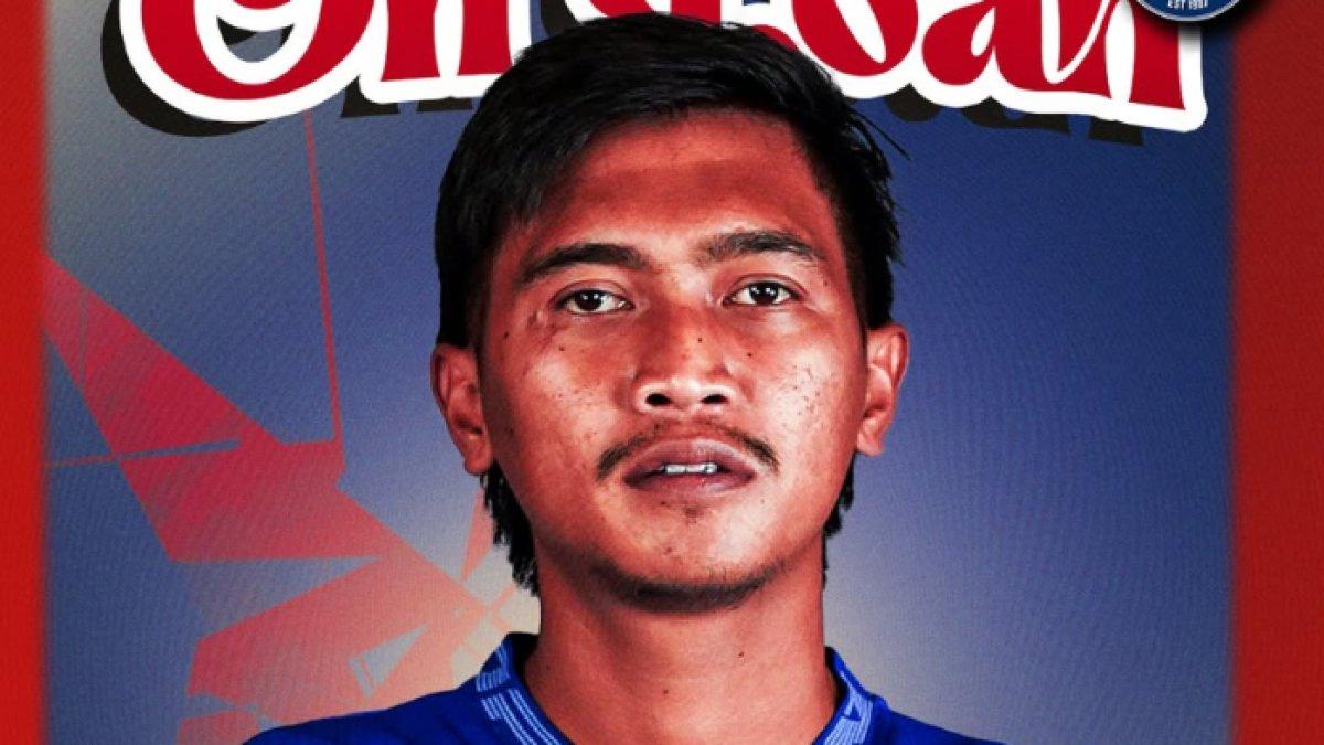 Gelandang Arema FC, Jayus Hariono yang resmi dipinjamkan ke PSS Sleman untuk putaran kedua Liga 1 2024, Minggu (12/1).