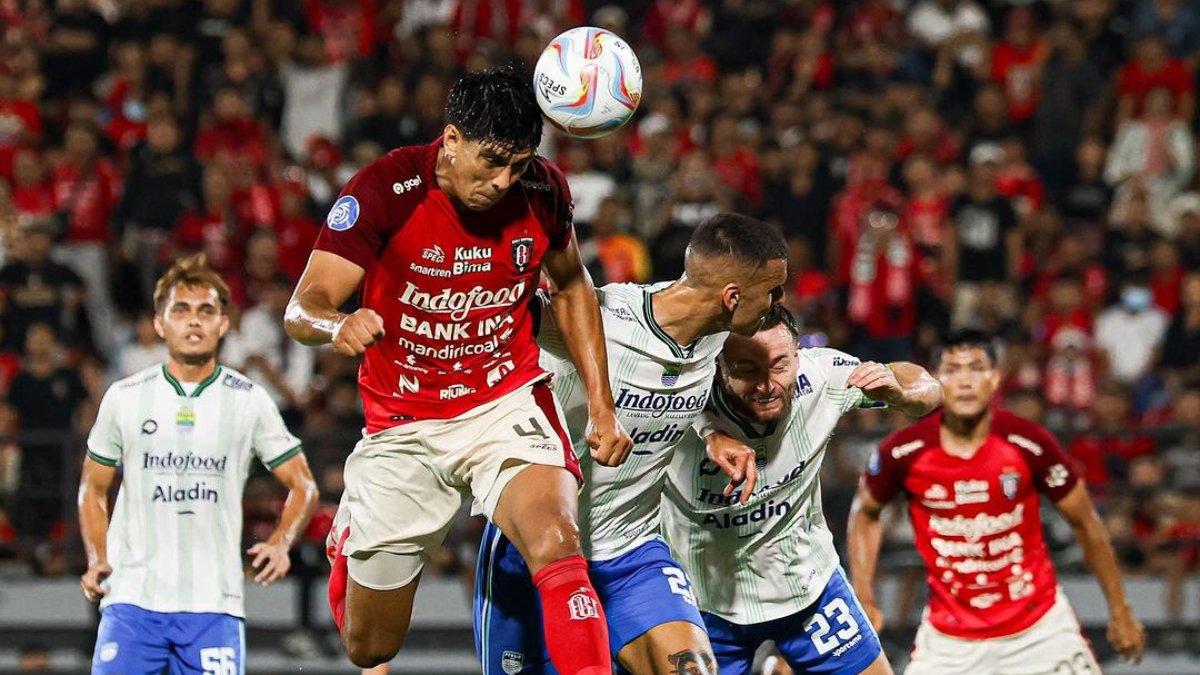 Cuplikan pertandingan Bali United kontra Persib Bandung di Liga 1 2023/2024.