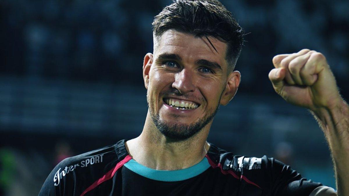 Potret bek asing Persib Bandung di Liga 1 2024 asal Belanda, Nick Kuipers.