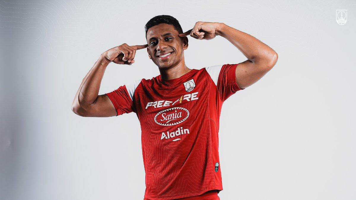 Bek anyar Persis Solo untuk putaran kedua musim 2024/2025, Cleylton Santos.
