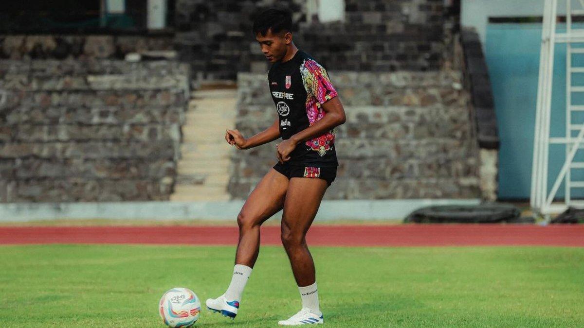 Potret bek Persis Solo di Liga 1 2024, Mochammad Zaenuri.