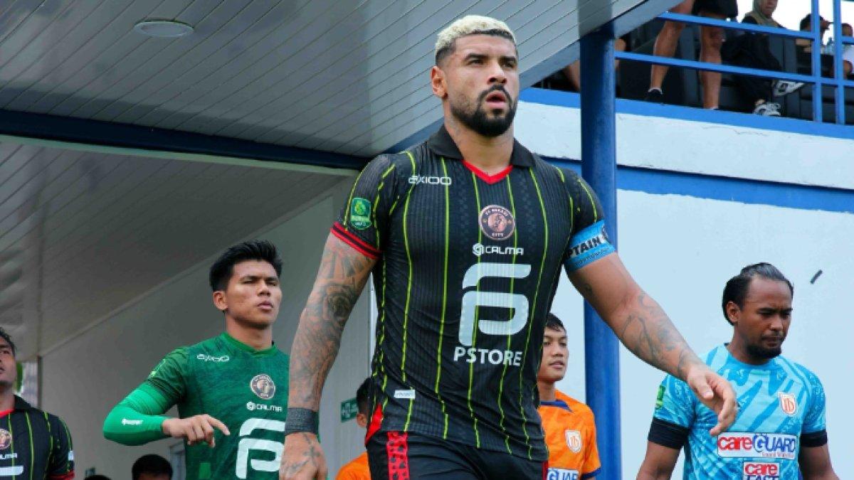 Bek asing milik FC Bekasi City, Renan Alves pada gelaran Liga 2 2024/2025.
