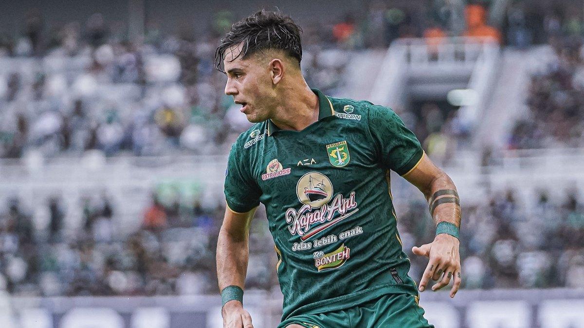 Sosok Bruno Moreira, winger Persebaya Surabaya yang lagi galau dan berpotensi kena goda Persib Bandung dan PSIS Semarang.