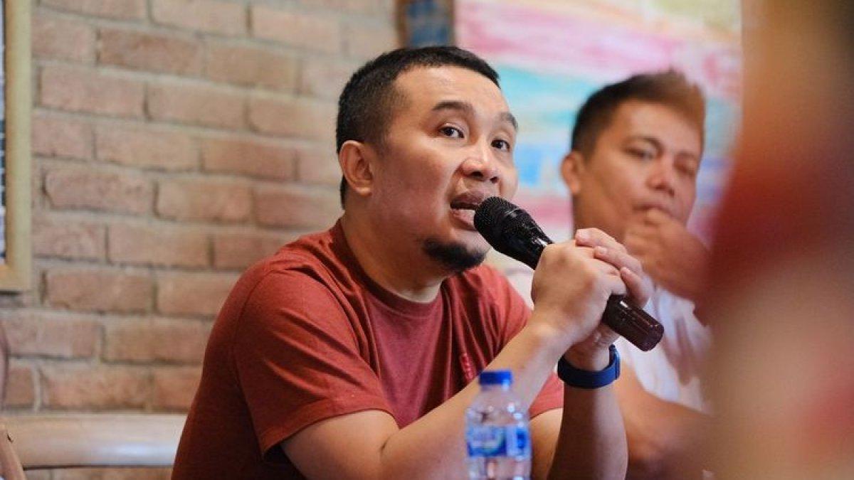 CEO PSM Makassar Sadikin Aksa saat preskon terkait kabar klub di Cafe Numerica, Kota Makassar, Rabu (20/12/2023).