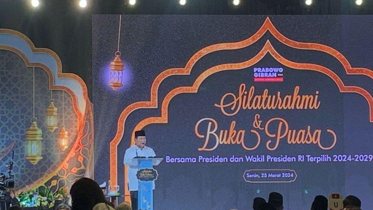Calon presiden pemenang pemilu, Prabowo Subianto dalam Hotel Ritz Carlton, Kuningan, Jakarta, Senin (25/3/2024).