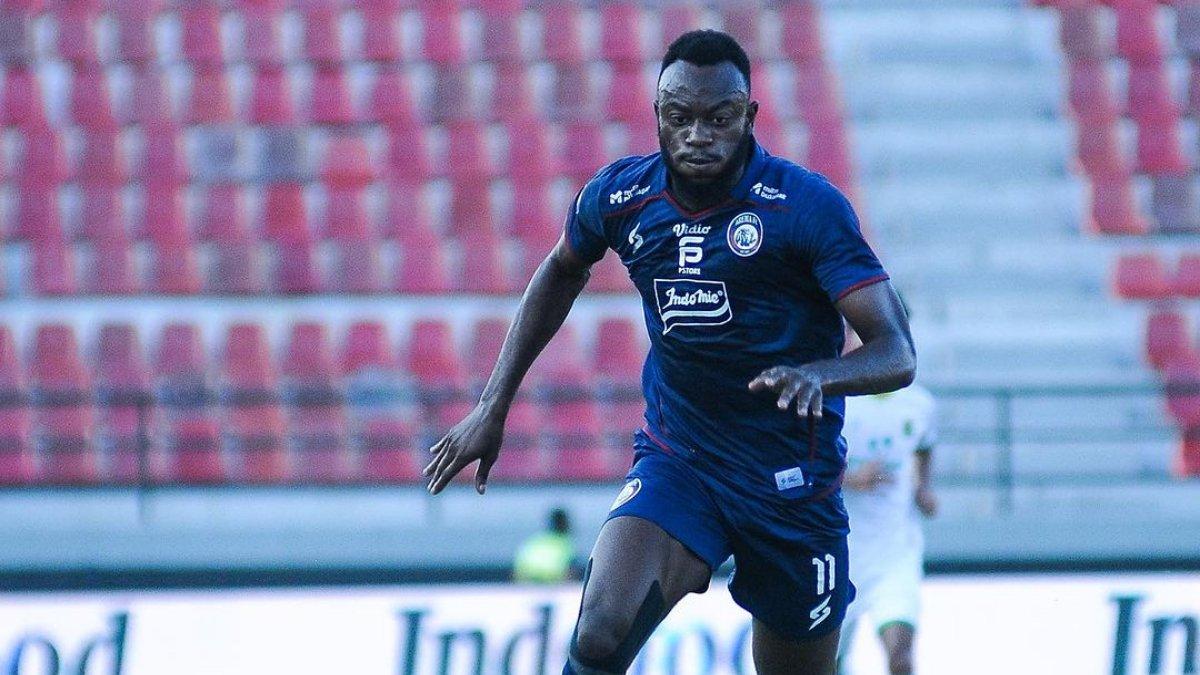 Bomber Arema FC asal Australia, Charles Lokolingoy.