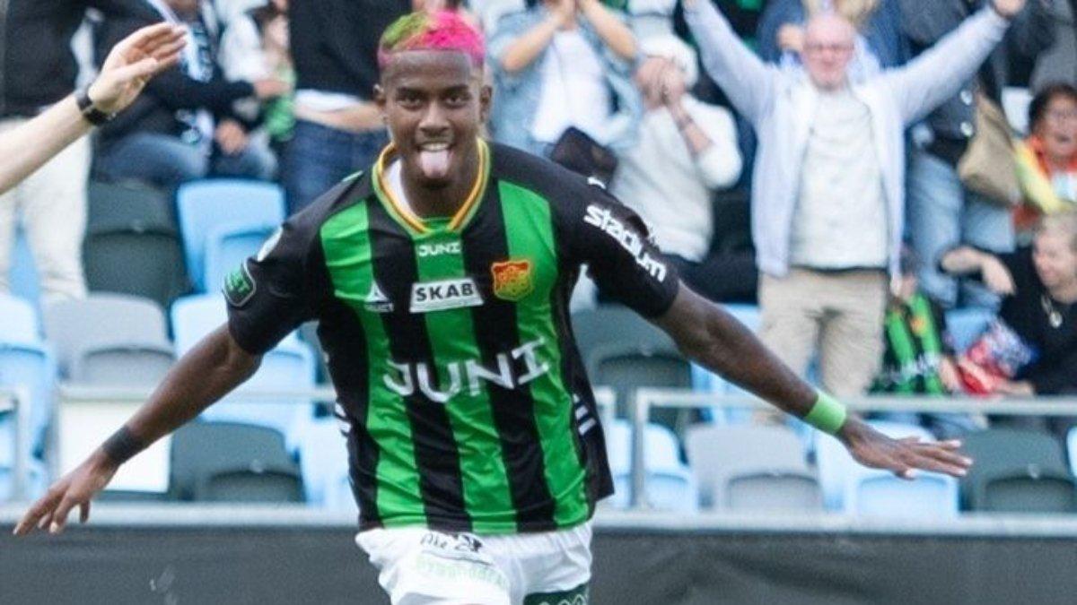 Pemain sayap Gais opsi Timnas Indonesia, Chovanie Amatkarijo.