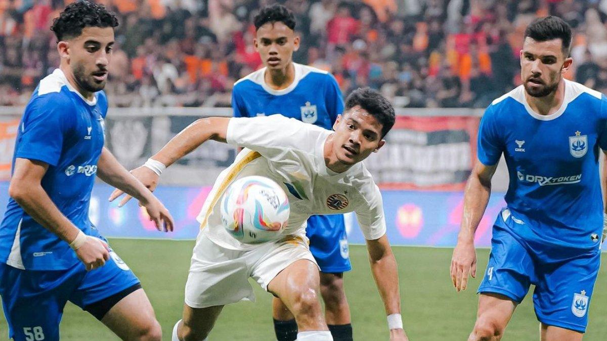 Cuplikan laga uji coba antara Persija Jakarta melawan PSIS Semarang pada Kamis, 30 Mei 2024.
