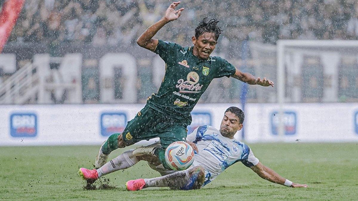 Cuplikan laga Persebaya Surabaya melawan PSIS Semarang di pertandingan tunda pekan ke-20 Liga 1 2023, Selasa 30 Januari 2024.