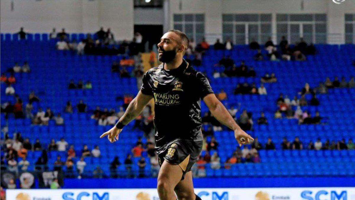 Dalberto saat bermain bersama Madura United.