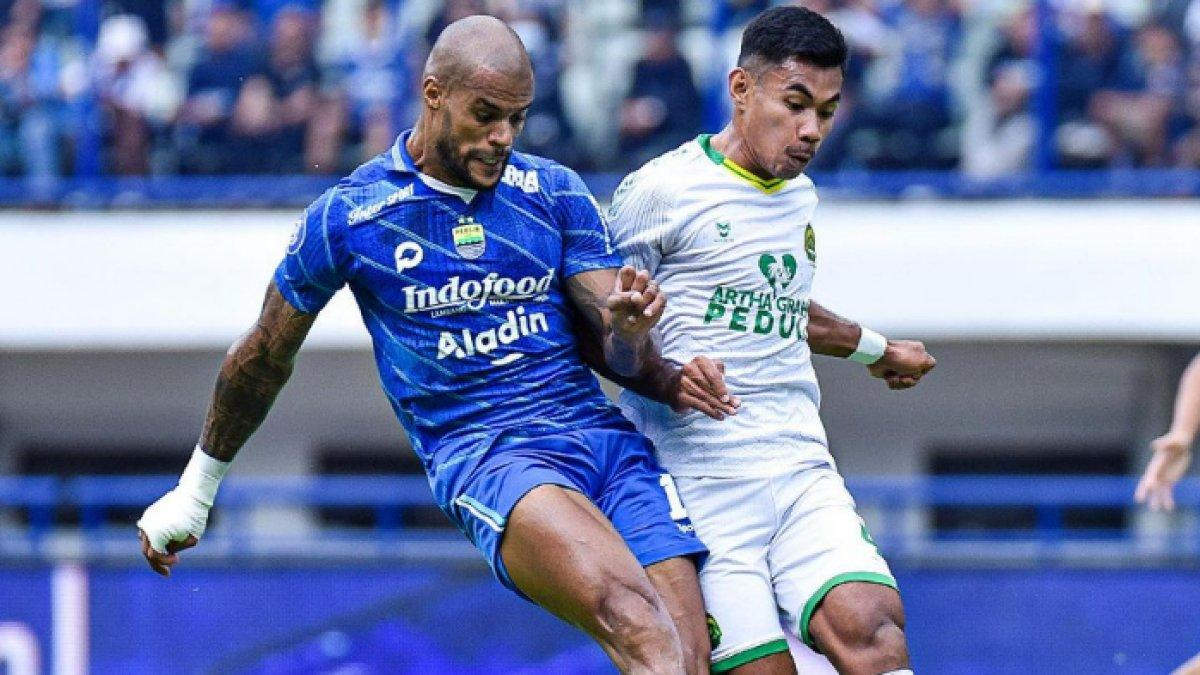 David da Silva pada pertandingan Persib Bandung vs Persikabo 1973 dalam lanjutan Liga 1 2023 pekan ke-12 di Stadion Gelora Bandung Lautan Api, Bandung, Sabtu (16/9/2023).