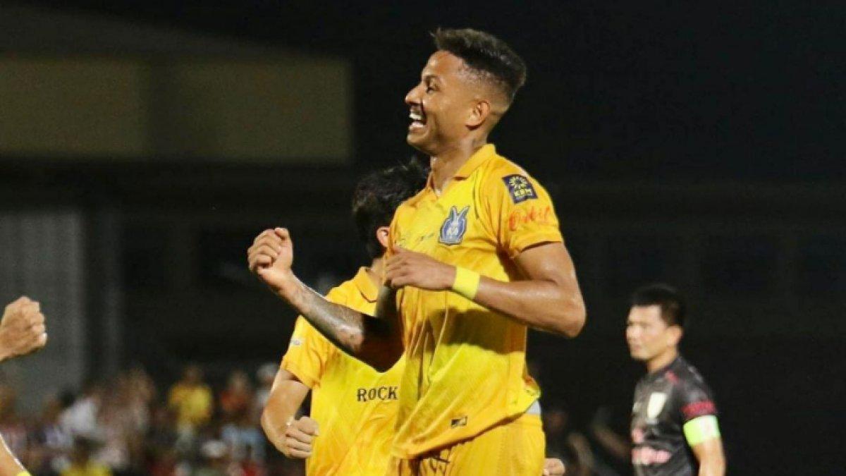 Eks striker Persib Bandung, Wander Luiz membela klub Liga 2 Thailand, Chanthaburi fc