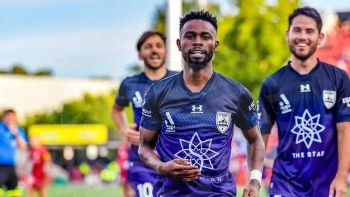 Elvis Kamsoba pemain yang resmi diumumkan sebagai rekrutan anyar PSS Sleman.