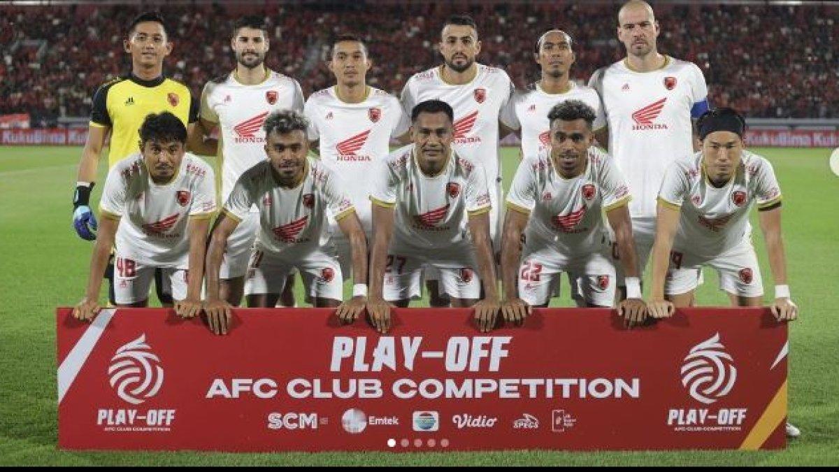 Erwin Gutawa bersama Skuad PSM Makassar