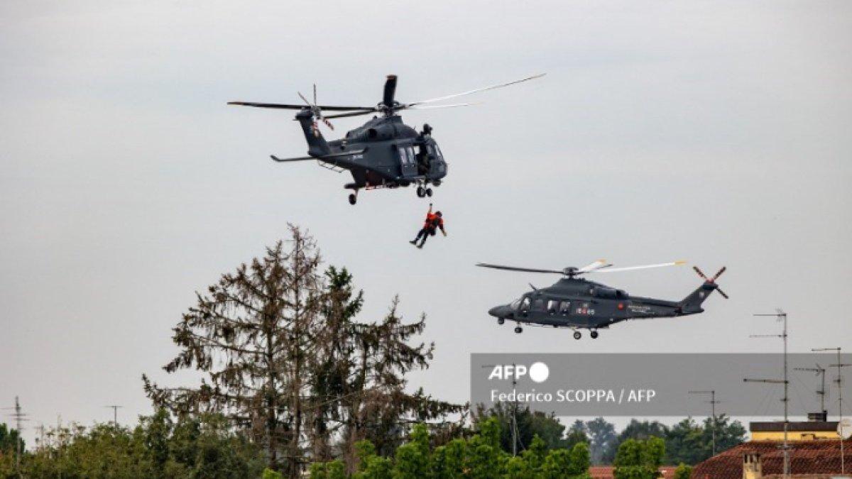 Penduduk Italia dievakuasi menggunakan helikopter pasca banjir bandang menghantam negara tersebut. (19/9/2024).