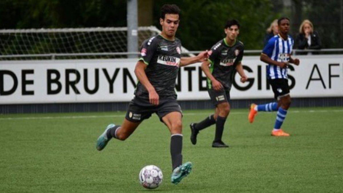 Jens Raven, bomber muda asal Belanda yang bermain untuk FC Dordrecht.