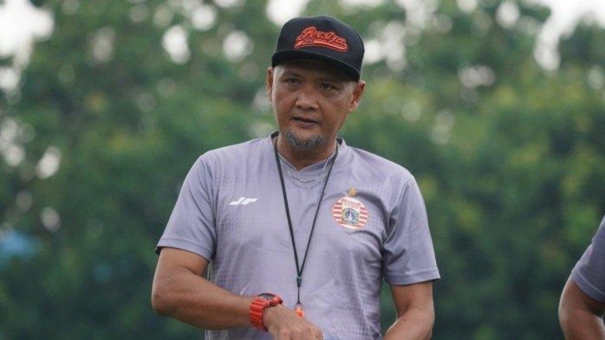 Foto pelatih Sudirman