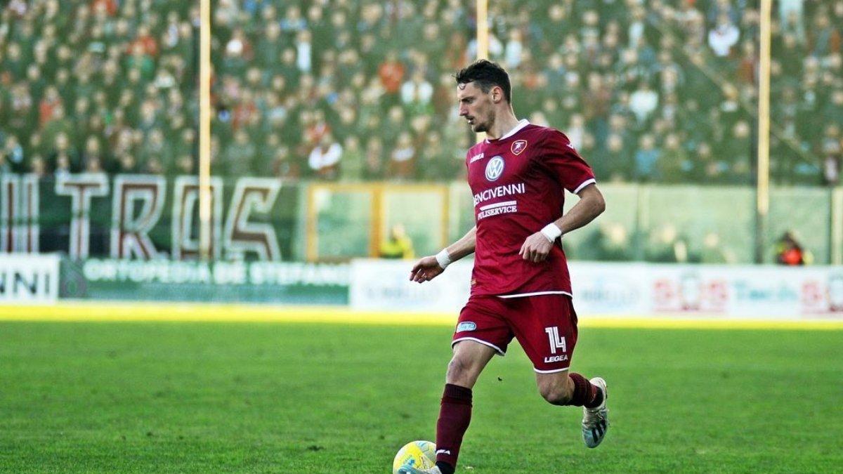 Inilah sosok Gabriele Rolando gelandang yang nganggur selama 1 Tahun, kini cobaa adu nasib di PSIS Semarang.