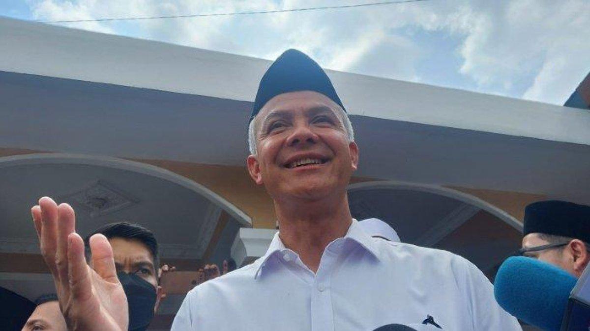 Calon Presiden (capres) nomor urut 3, Ganjar Pranowo, ditemui di Kabupaten Purworejo, Jawa Tengah, Minggu (31/12/2023)