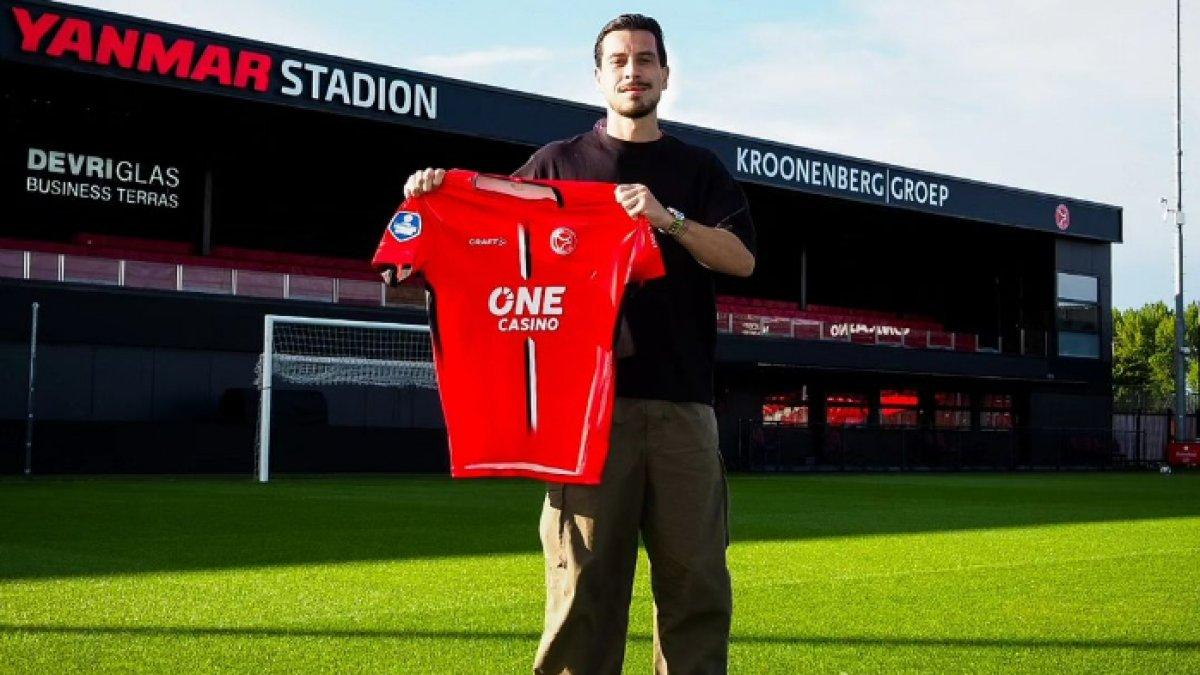 Gelandang Timnas Indonesia, Thom Haye resmi diperkenalkan sebagai pemain baru klub Liga Belanda, Almere City FC