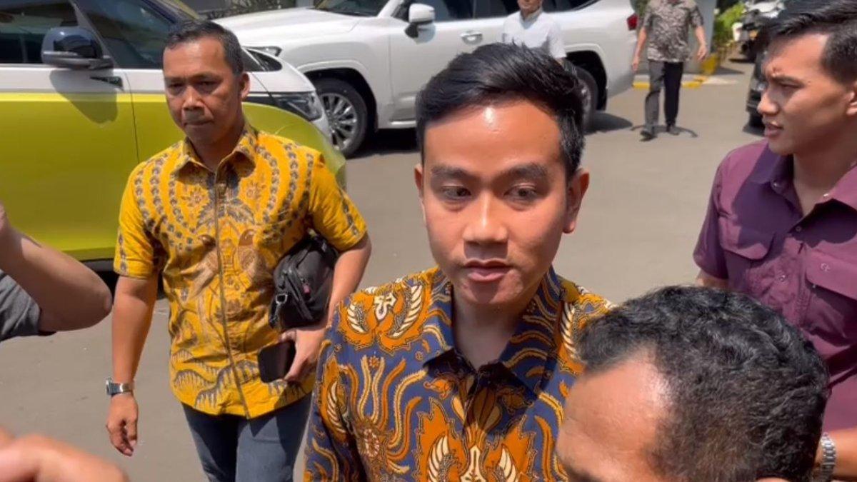 Kedatangan Gibran Rakabuming di Kantor DPP Partai Golkar, Jakarta, Sabtu (21/10/2023).