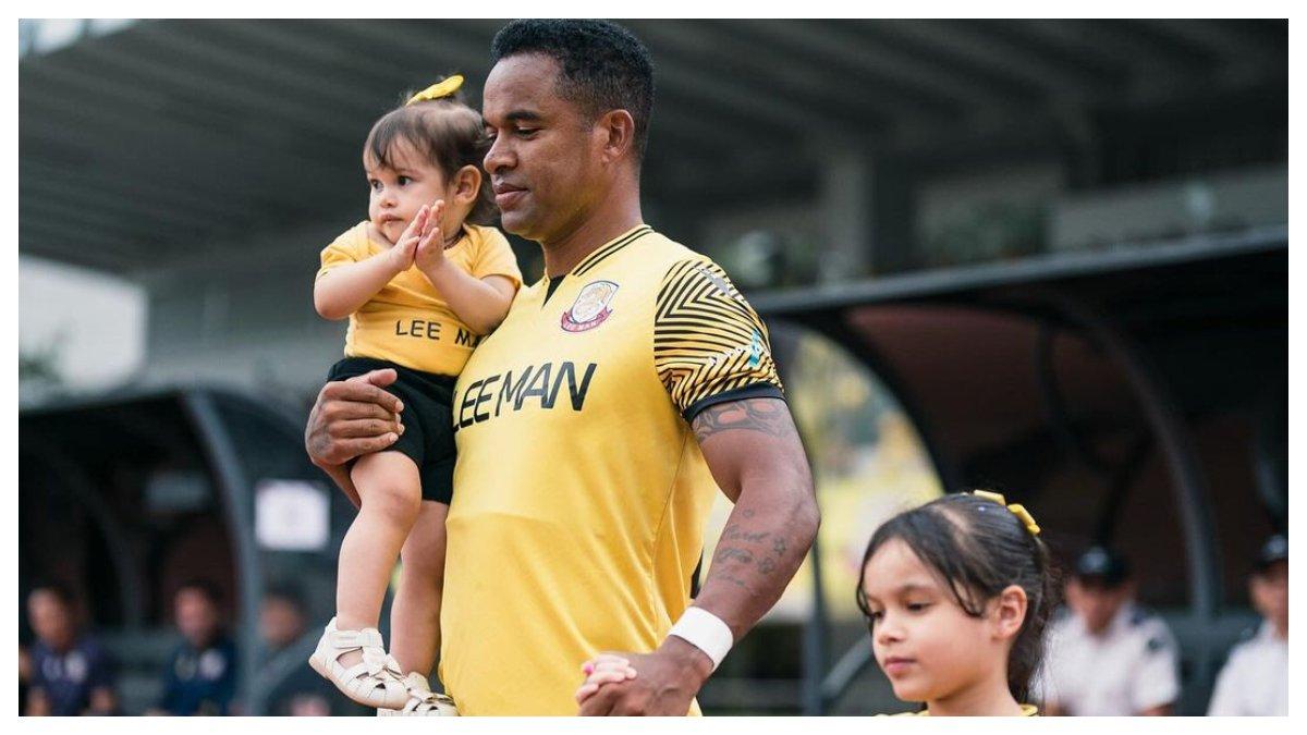 Potret Gil Martins berseragam Lee Man FC klub di Hong Kong