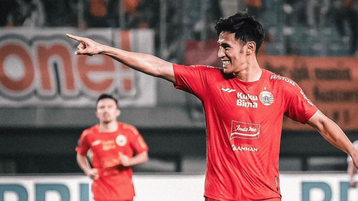 Potret gelandang Persija Jakarta, Hanif Sjahbandi saat melakukan selebrasi di Liga 1 2023.