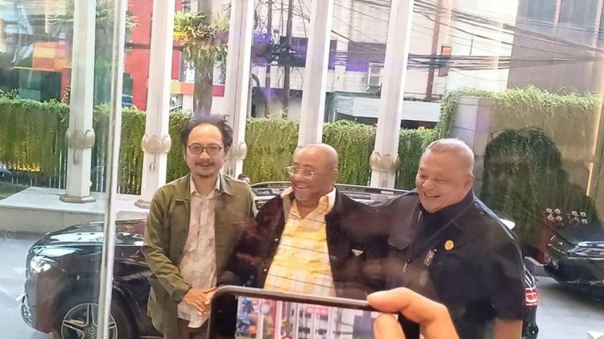 Tiga Sekjen Partai Koalisi Perubahan, (kiri ke kanan) Hasanuddin Wahid dari PKB, Aboe Bakar Alhabsy (dari PKS) dan Hermawi Taslim (dari Nasdem) saat berkumpul di Nasdem Tower, Jakarta Pusat, Kamis (22/2/2024).)