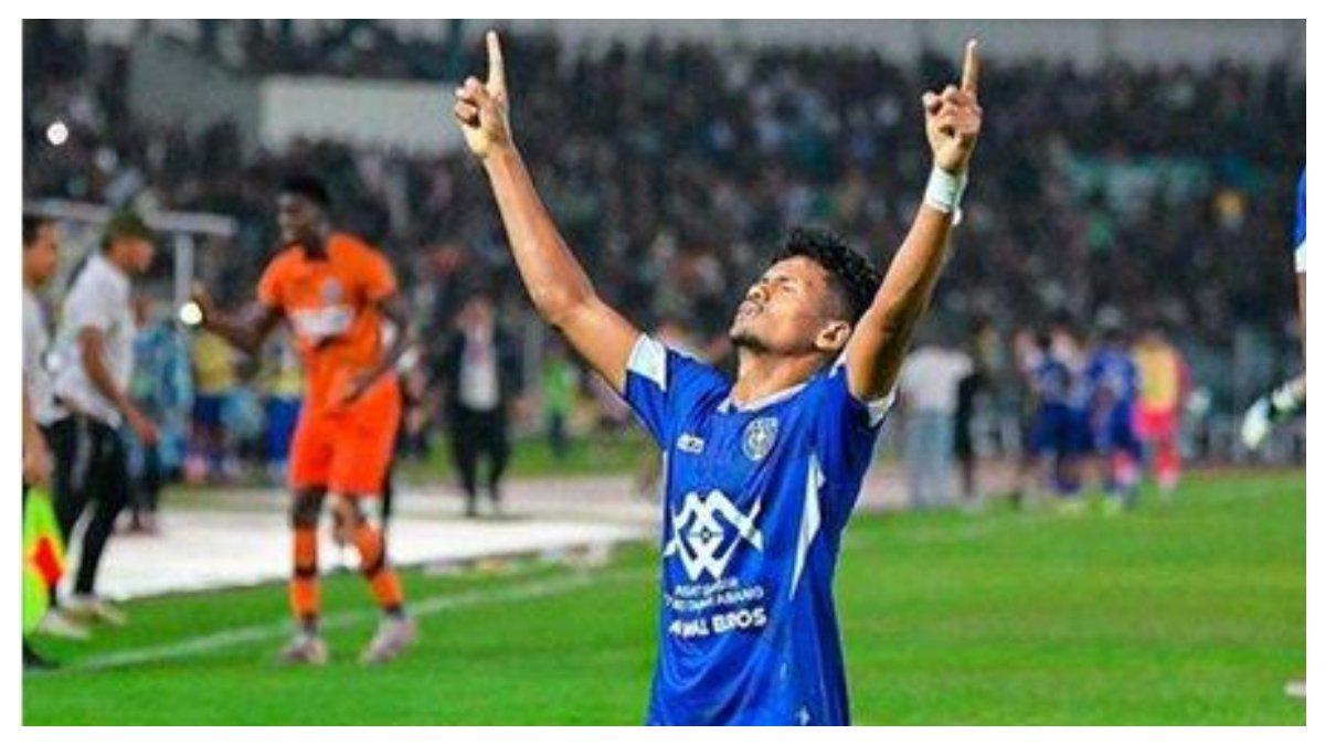 PROFIL PEMAIN -  Selebrasi striker PSPS Pekanbaru, Ilham Fathoni usai cetak gol ke gawang lawan.
