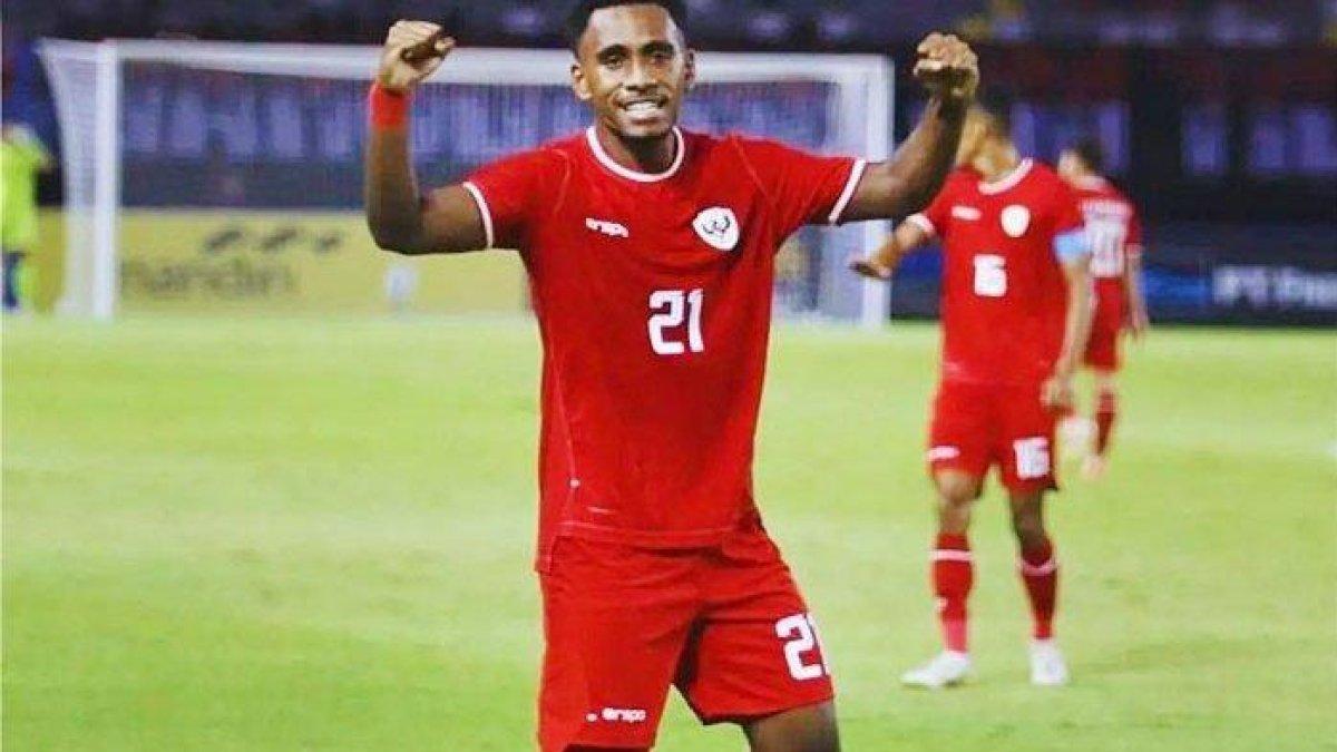 Iqbal Gwijangge gelandang pertahanan Timnas U-19 Indonesia.