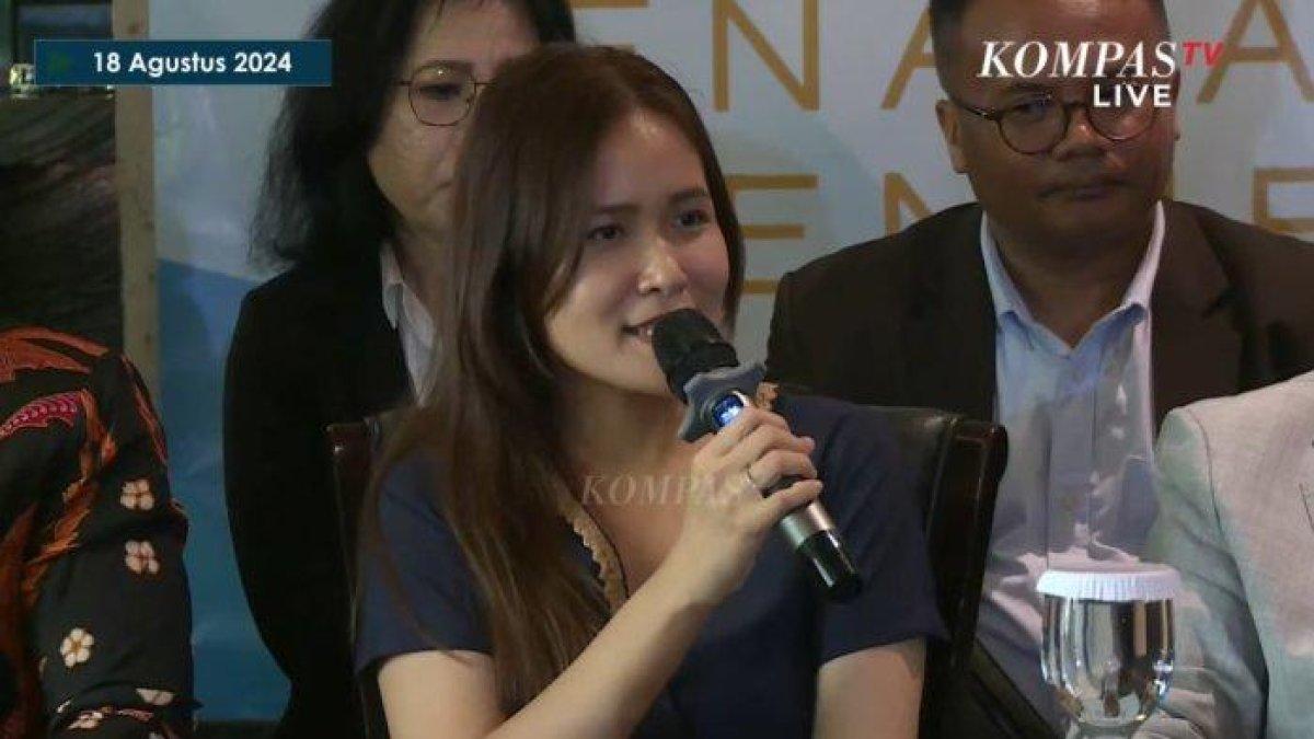 Foto-foto terbaru terpidana kasus kopi sianida, Jessica Wongso, setelah bebas bersyarat pada Minggu (18/8/2024), gelar konferensi pers.